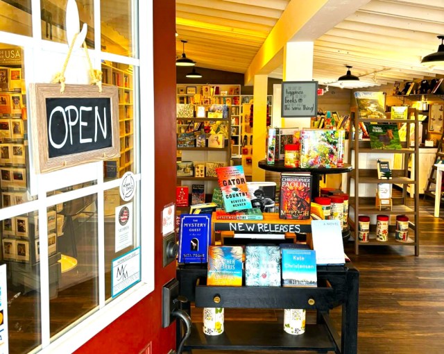 Writers! What do bookstores REALLY want from you? - Vimarsana News